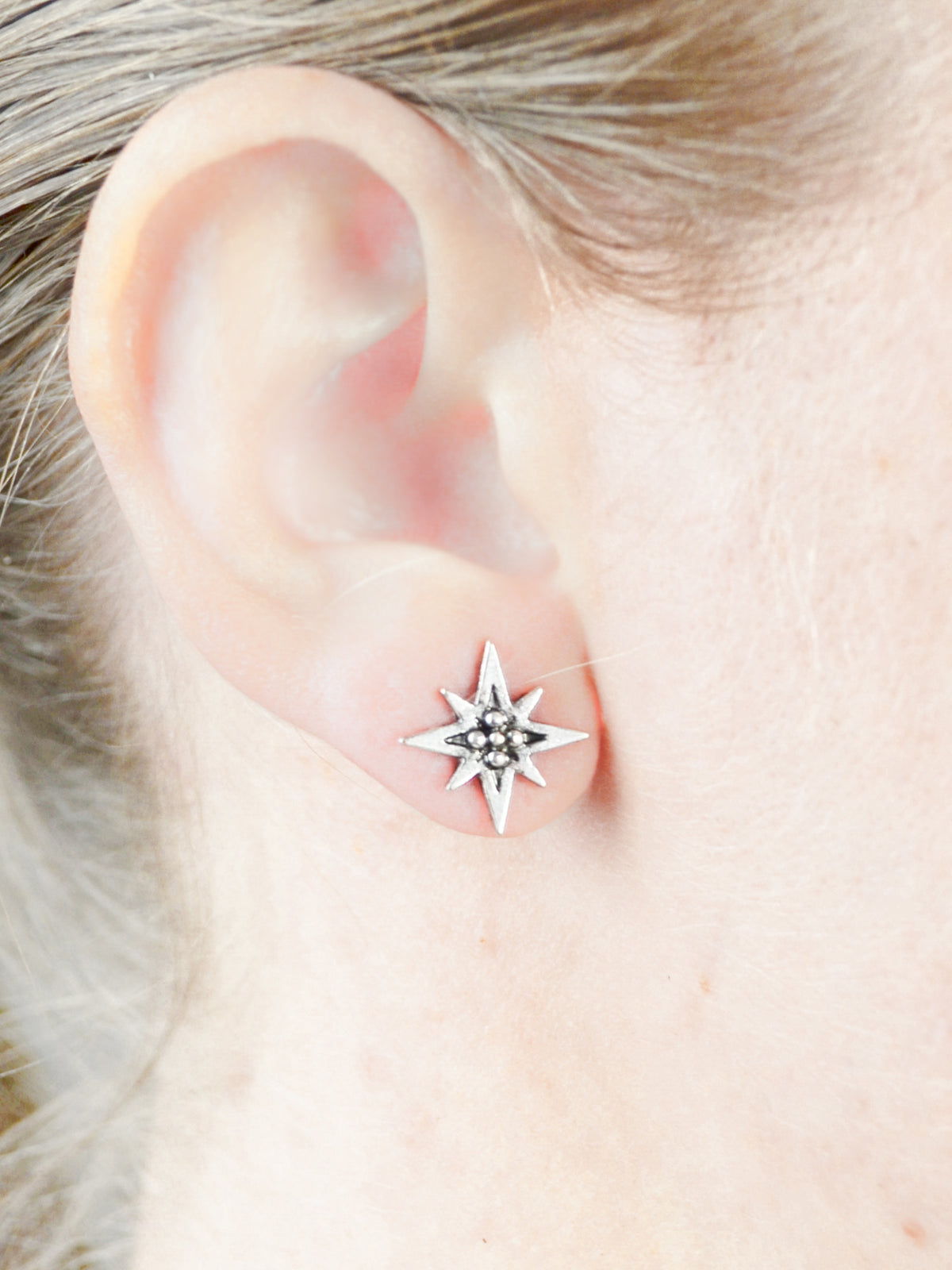 silver star stud earrings