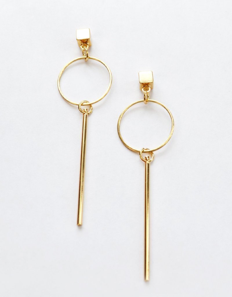 Trendy gold chic hoop earrings