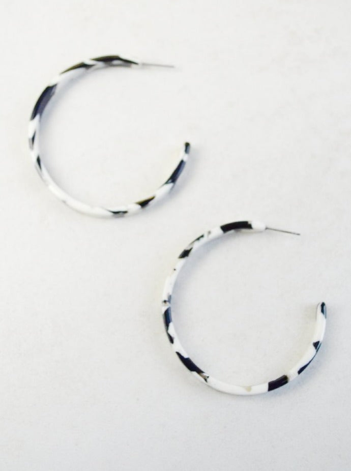 trendy stylish fun marble hoop earrings