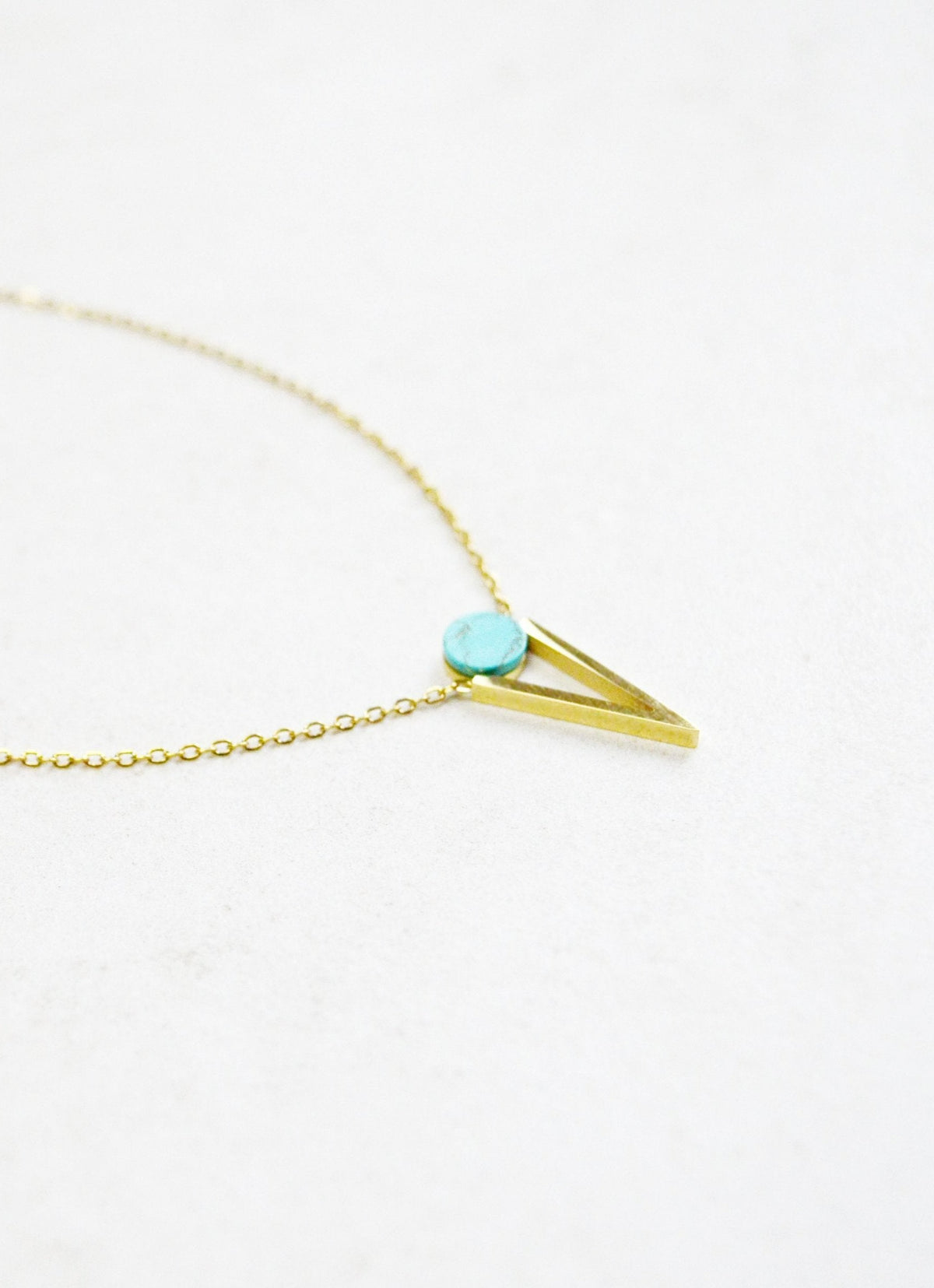 delicate 14K gold turquoise stone necklace